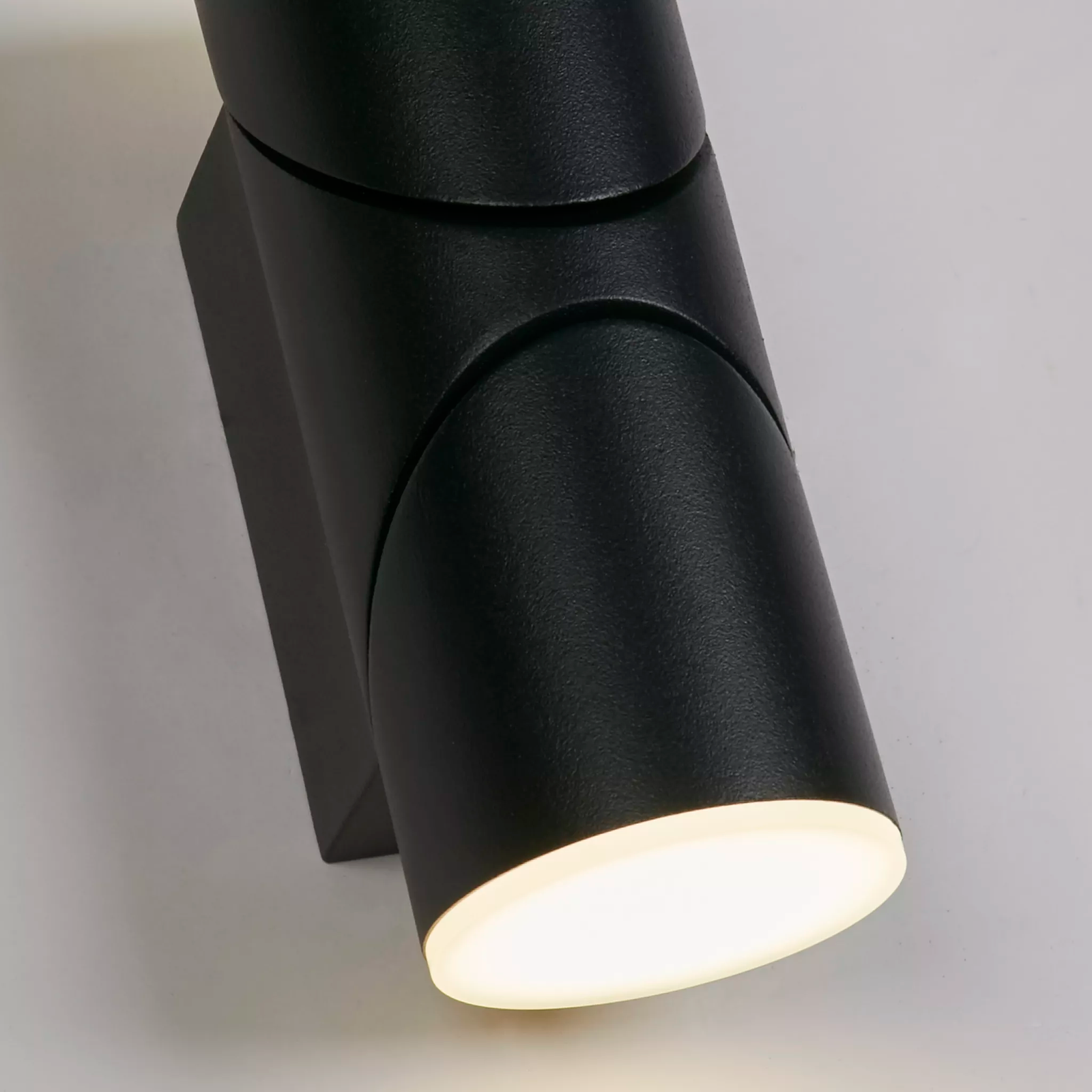 Sieninis LED lauko šviestuvas SEARCHLIGHT - SOHO - Image 3