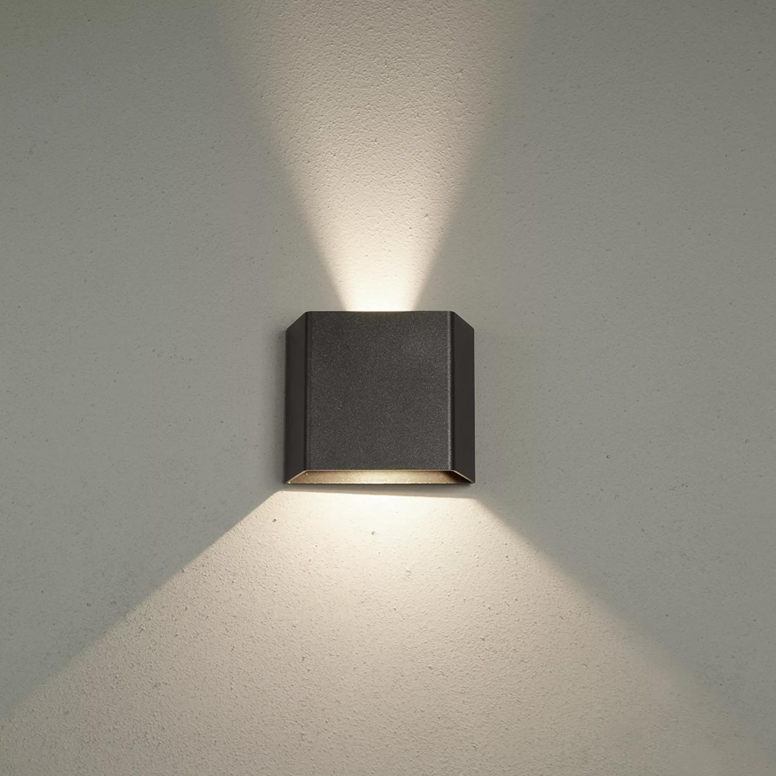 Sieninis LED lauko šviestuvas SEARCHLIGHT - STRAND