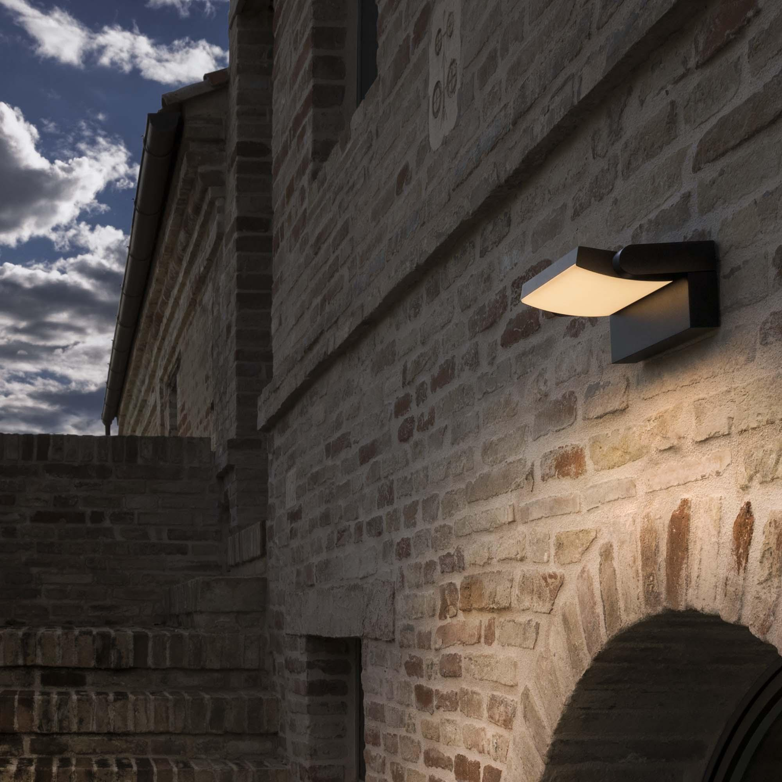 Sieninis LED lauko šviestuvas IDEAL LUX - SWIPE